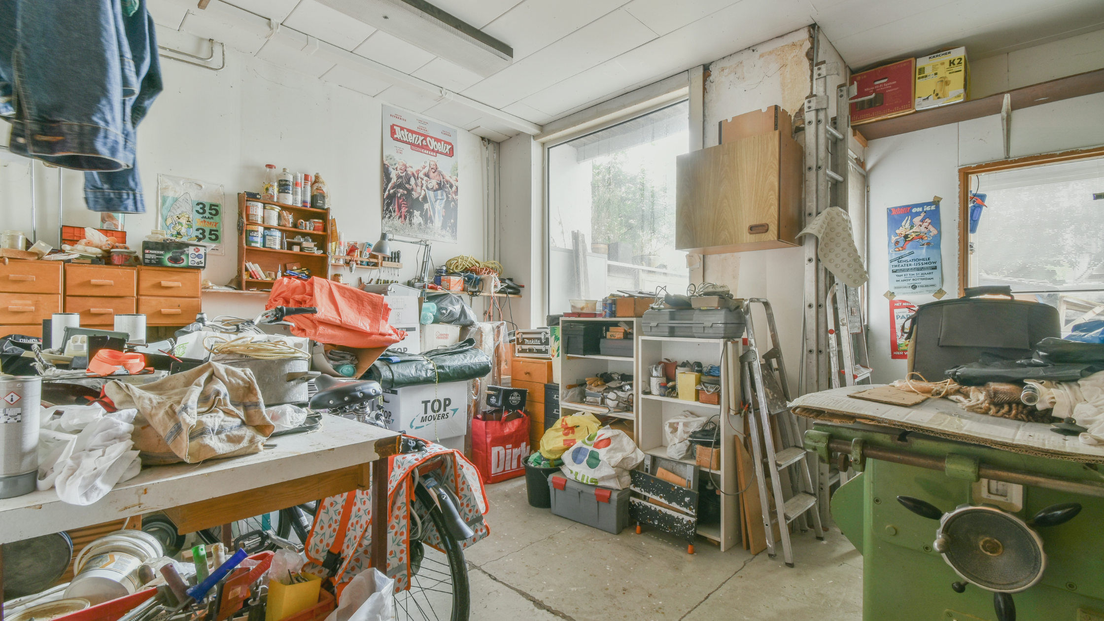 When Clutter Becomes a Daily Problem: Signs It’s Time for a Professional Organizer